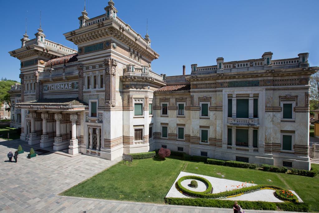 Hotel Kursaal Bb Salsomaggiore Terme Eksteriør billede
