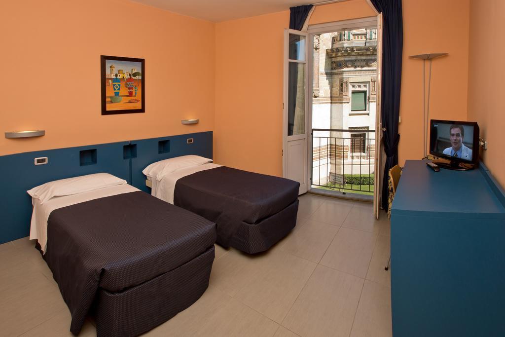 Hotel Kursaal Bb Salsomaggiore Terme Værelse billede