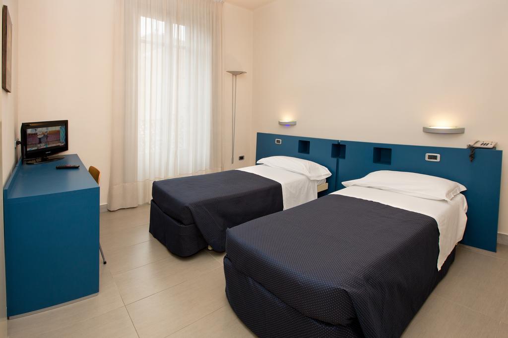 Hotel Kursaal Bb Salsomaggiore Terme Værelse billede